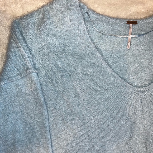 Free People Powder Blue Oversized V-neck Eyelash Sweater - Picture 3 of 4